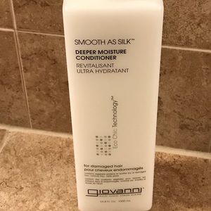 Giovanni Smooth as Silk Deep Moisture Conditioner